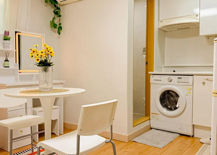 Hongdae Station 10-minute Walk Yeonnam Stay2 Seoul