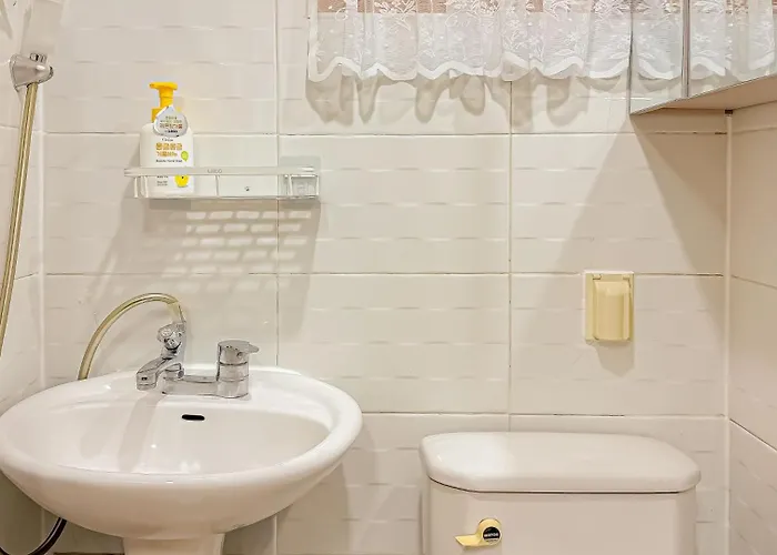 Hongdae Station 10-minute Walk Yeonnam Stay2 Apartment